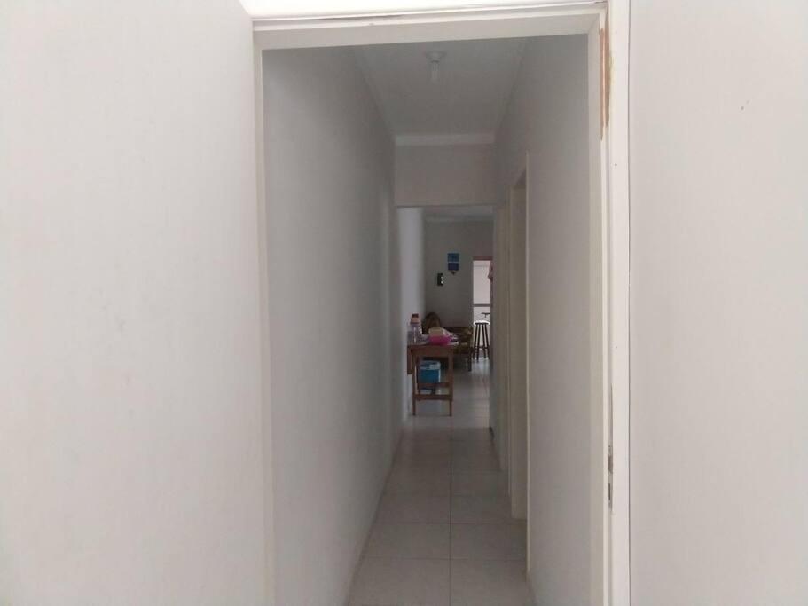 Casa Em Itanhaem Com 2 Quartos Garagem P 2 Carros, Churrasqueira, Piscina 200 M Da Praia Exterior foto