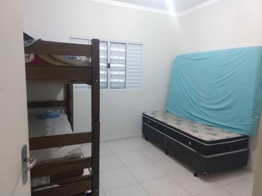 Casa Em Itanhaem Com 2 Quartos Garagem P 2 Carros, Churrasqueira, Piscina 200 M Da Praia Exterior foto